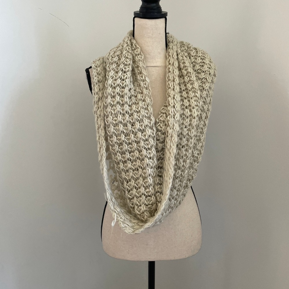 Chunky Knit Infinity Scarf Oatmeal Beige Loop Circle Cozy Winter Warm Boho Chic